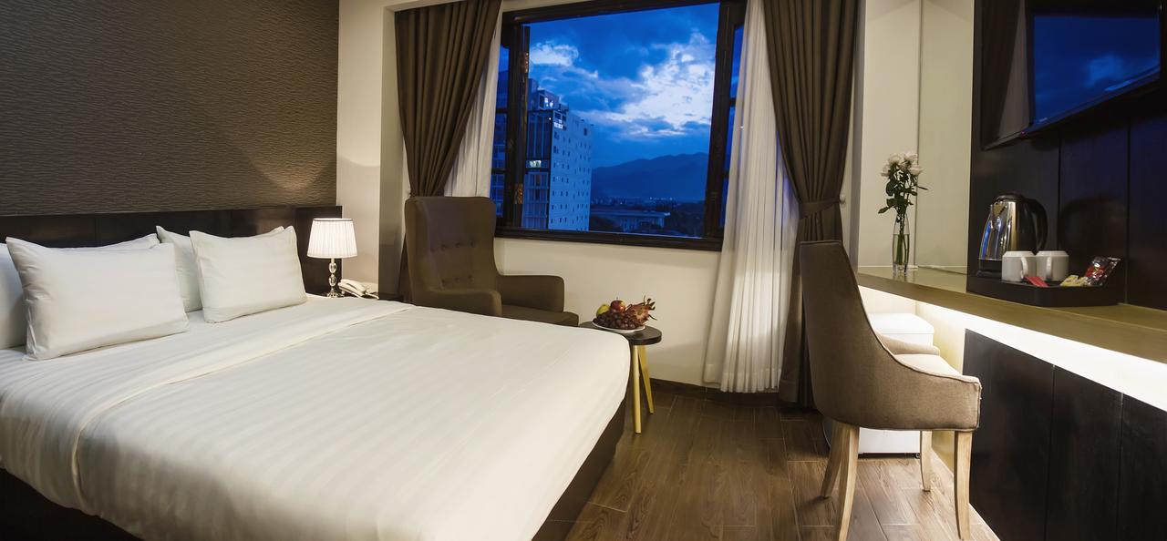 Golden Hotel Нячанг Екстер'єр фото
