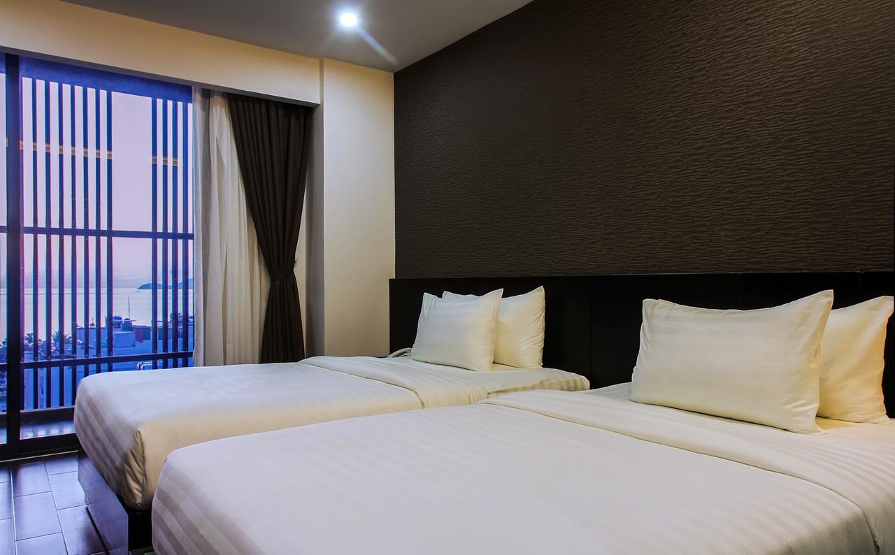 Golden Hotel Нячанг Екстер'єр фото