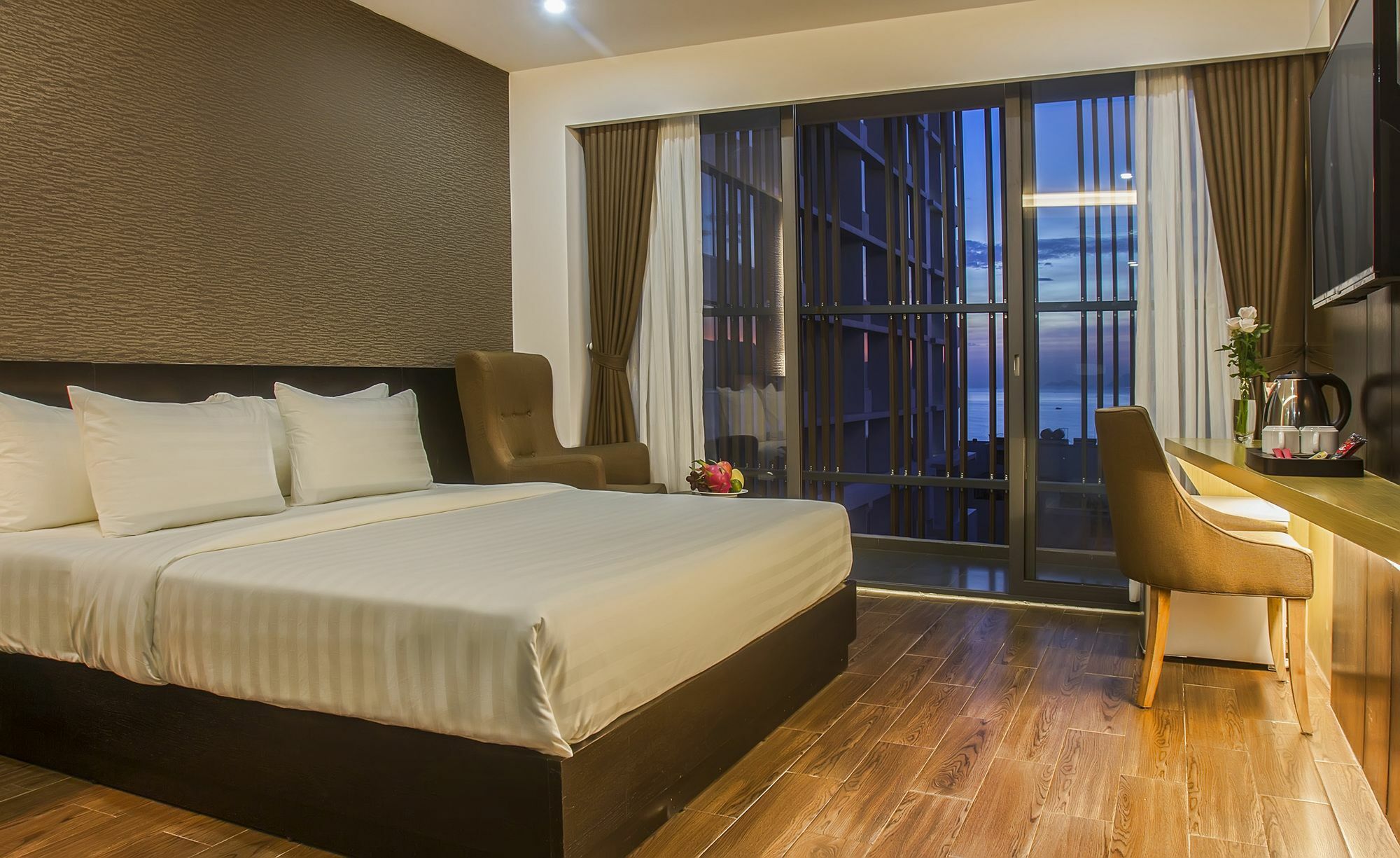 Golden Hotel Нячанг Екстер'єр фото